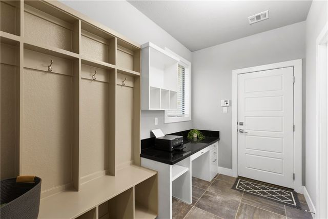 4316 Toddington Lane, College Station, TX 77845