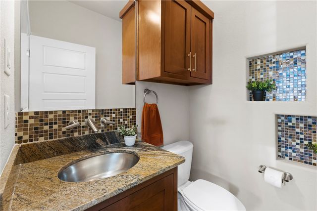 4316 Toddington Lane, College Station, TX 77845