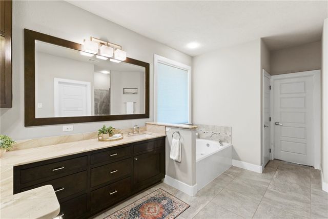 4316 Toddington Lane, College Station, TX 77845