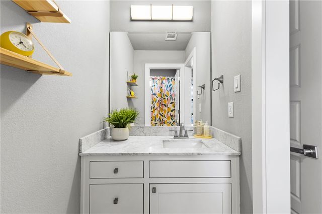 4316 Toddington Lane, College Station, TX 77845