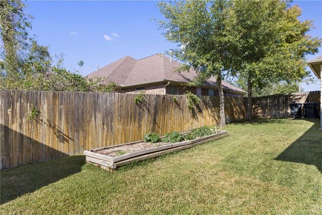 4316 Toddington Lane, College Station, TX 77845