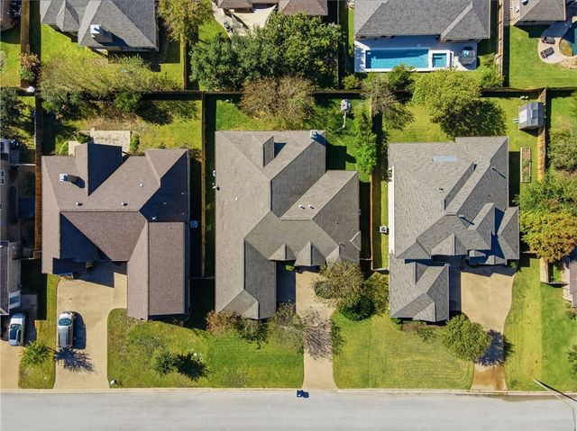 4316 Toddington Lane, College Station, TX 77845