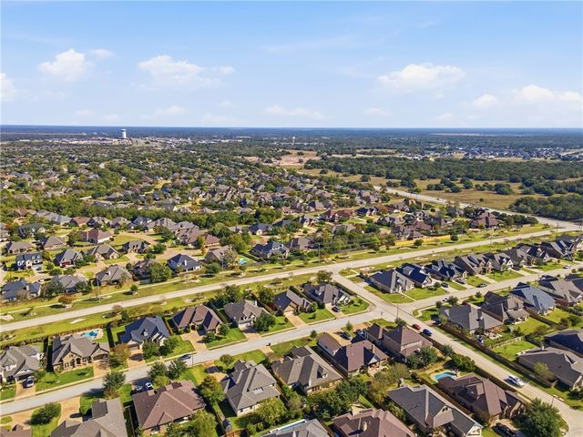 4316 Toddington Lane, College Station, TX 77845