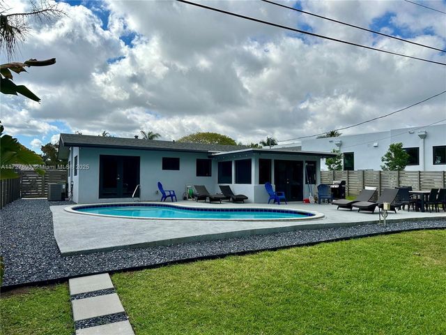 513 NW 30th St, Wilton Manors, FL 33311