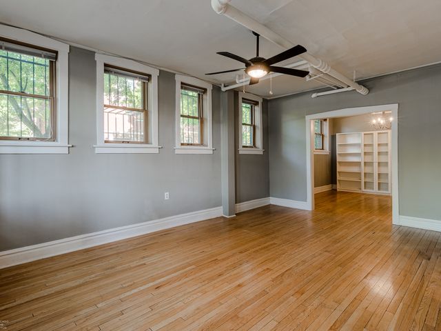 1300 E 56th Street G, Chicago, IL 60637