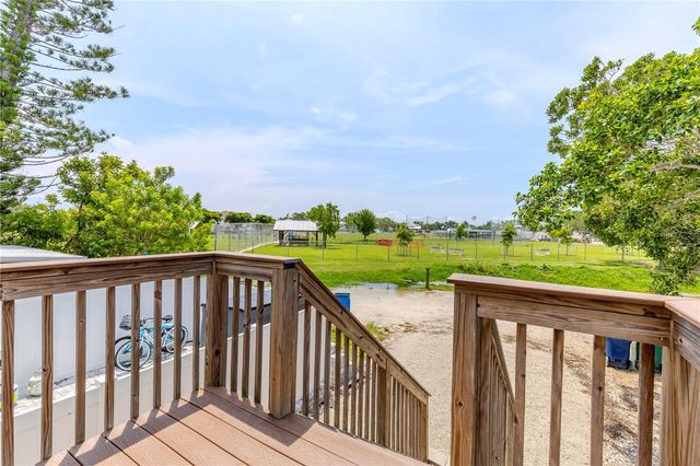 455 62ND STREET, Holmes Beach, FL 34217