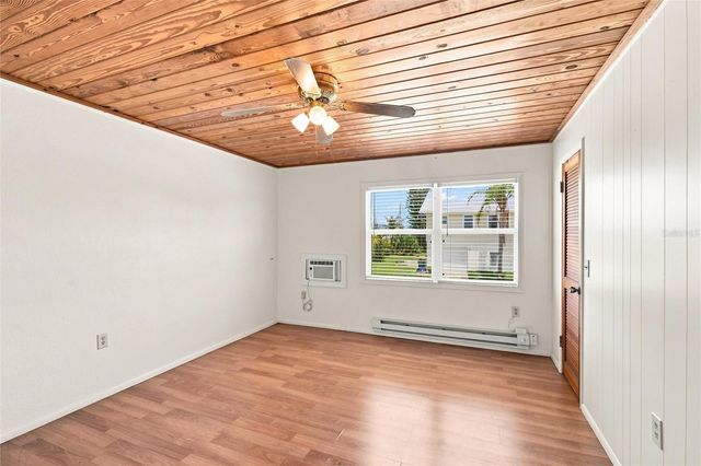 455 62ND STREET, Holmes Beach, FL 34217
