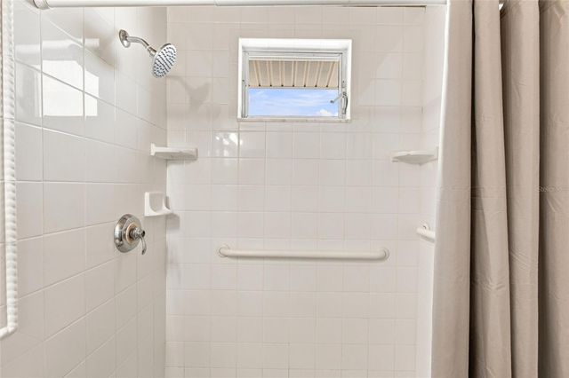 455 62ND STREET, Holmes Beach, FL 34217