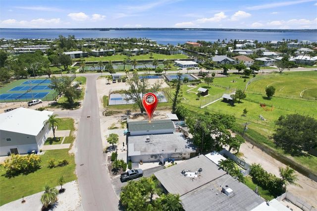 455 62ND STREET, Holmes Beach, FL 34217