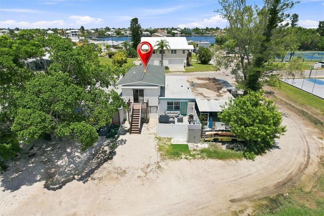 455 62ND STREET, Holmes Beach, FL 34217