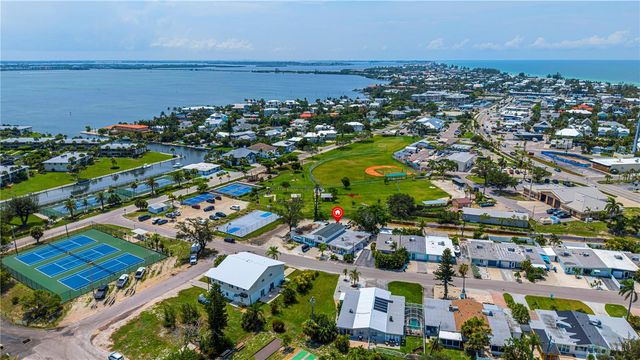 455 62ND STREET, Holmes Beach, FL 34217