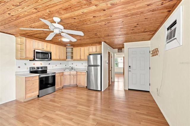 455 62ND STREET, Holmes Beach, FL 34217