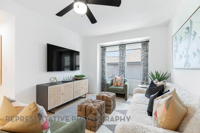 1404 Purple Petunia LN, Georgetown, TX 78628