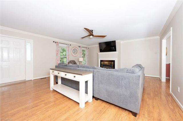 2808 Big Oak Court, High Point, NC 27265