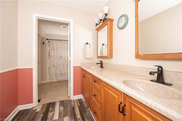 2808 Big Oak Court, High Point, NC 27265