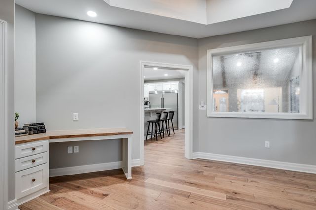 1613 W Rockhill Pl, Andover, KS 67002