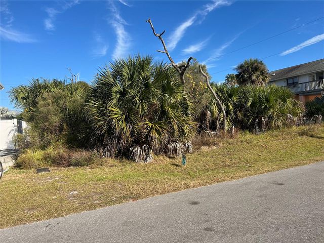 5 FLAGLER DRIVE, Palm Coast, FL 32137