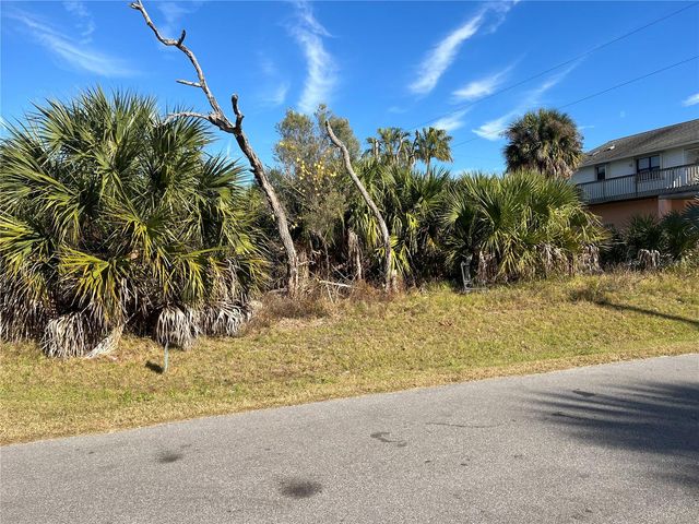 5 FLAGLER DRIVE, Palm Coast, FL 32137