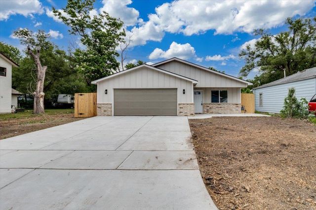1932 S Mosley, Wichita, KS 67211