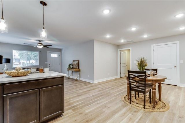 1932 S Mosley, Wichita, KS 67211