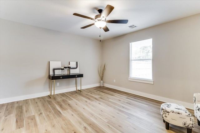 1932 S Mosley, Wichita, KS 67211