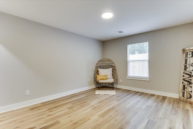 1932 S Mosley, Wichita, KS 67211