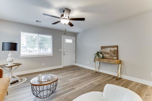 1932 S Mosley, Wichita, KS 67211
