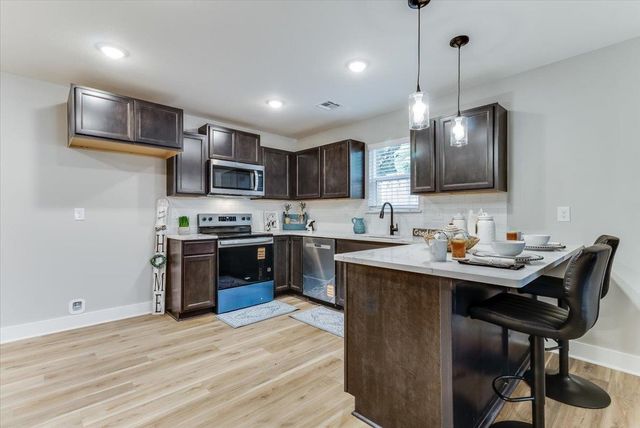 1932 S Mosley, Wichita, KS 67211