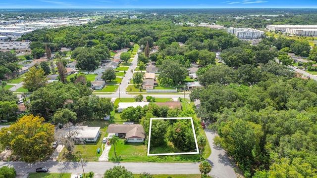 950 PINEDALE AVENUE, Orlando, FL 32808