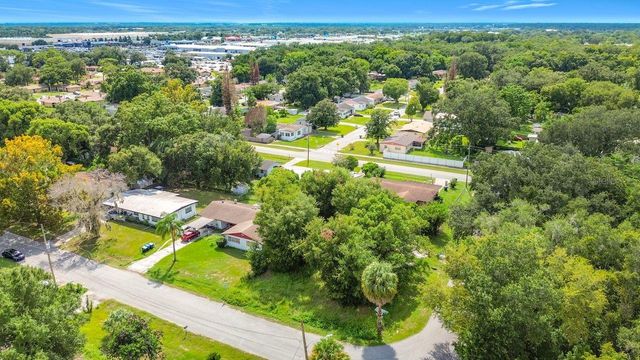 950 PINEDALE AVENUE, Orlando, FL 32808