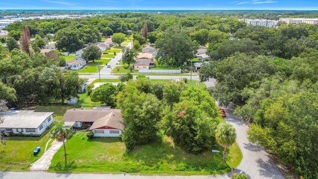 950 PINEDALE AVENUE, Orlando, FL 32808