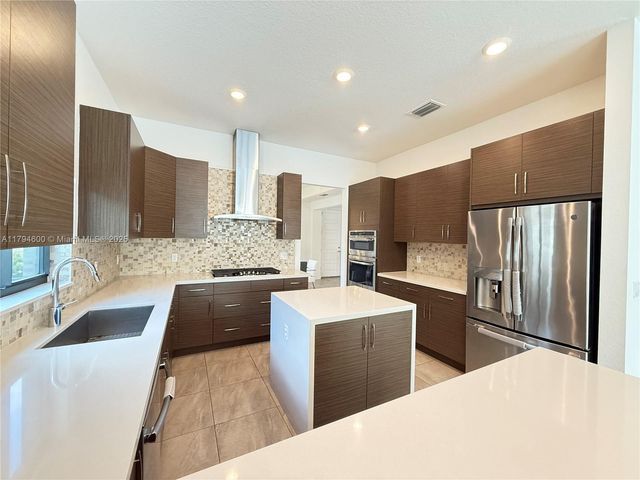 10680 Waves Way, Parkland, FL 33076