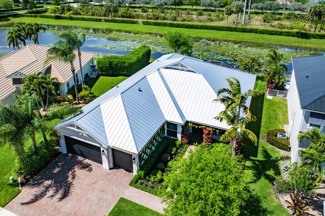 9009 New Hope Court, Royal Palm Beach, FL 33411