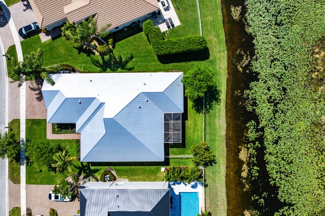 9009 New Hope Court, Royal Palm Beach, FL 33411