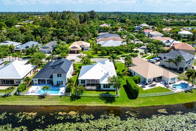 9009 New Hope Court, Royal Palm Beach, FL 33411