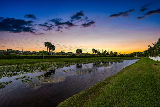 9009 New Hope Court, Royal Palm Beach, FL 33411