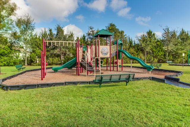 9009 New Hope Court, Royal Palm Beach, FL 33411