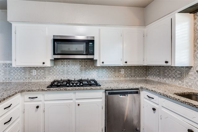 100 High School Drive, Waxahachie, TX 75165