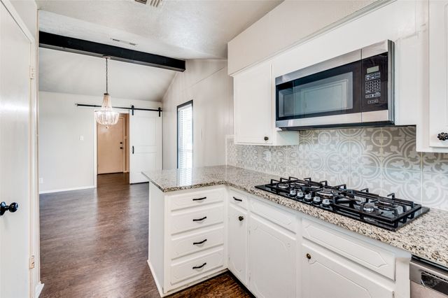 100 High School Drive, Waxahachie, TX 75165