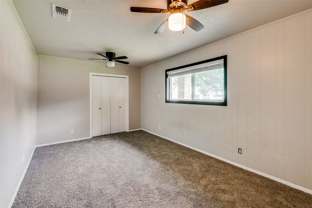 100 High School Drive, Waxahachie, TX 75165