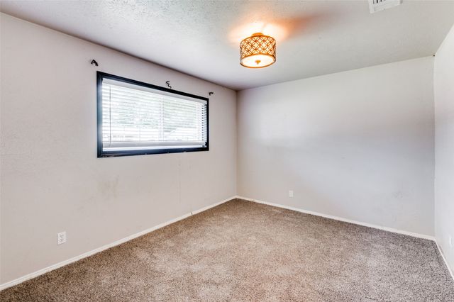 100 High School Drive, Waxahachie, TX 75165