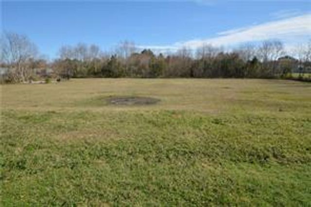 5735 March Road, Theodore, AL 36582