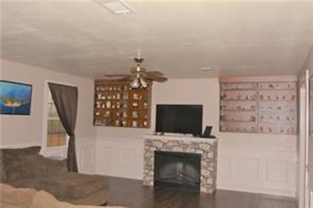 5735 March Road, Theodore, AL 36582