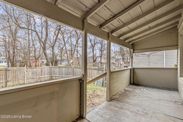 2219 W Ormsby Ave, Louisville, KY 40210