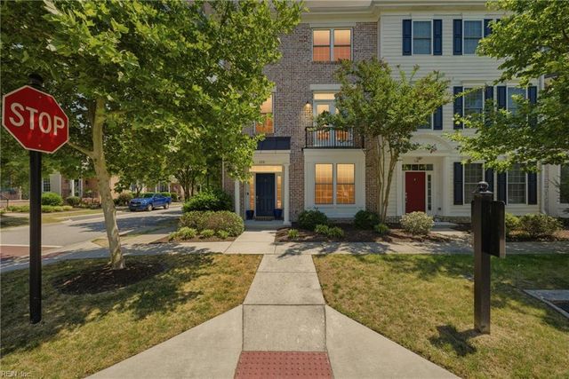 120 Peyton Randolph DR, Yorktown, VA 23692