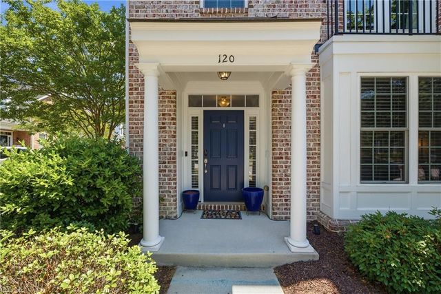120 Peyton Randolph DR, Yorktown, VA 23692