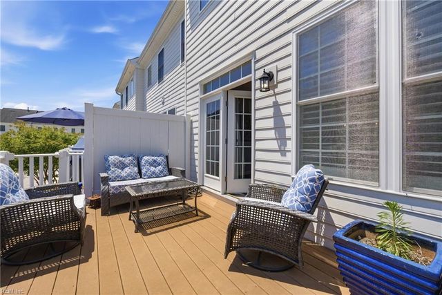 120 Peyton Randolph DR, Yorktown, VA 23692