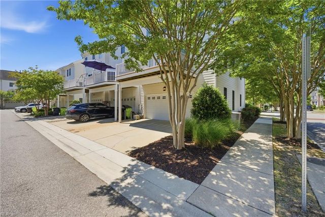 120 Peyton Randolph DR, Yorktown, VA 23692