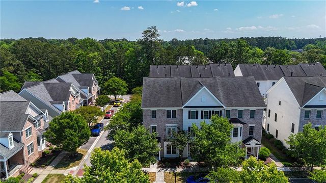 120 Peyton Randolph DR, Yorktown, VA 23692