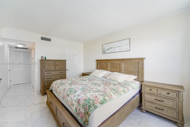 1980 S Ocean Dr 7A, Hallandale Beach, FL 33009